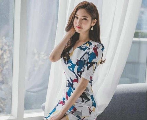 八字中哪些组合的女命容易拥有美貌和高雅气质？