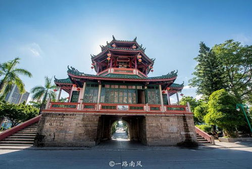 三、 古寺晨钟：唤醒灵魂的旋律