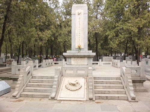 风水墓地向西南好吗,墓地朝向西