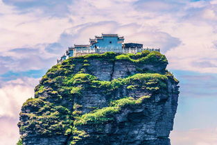 一、 梵净山的魅力：一场与天然的疯狂相遇