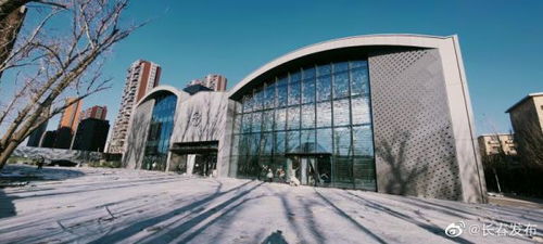 曼彻斯特的变迁：从工业生产城区到旅行胜地