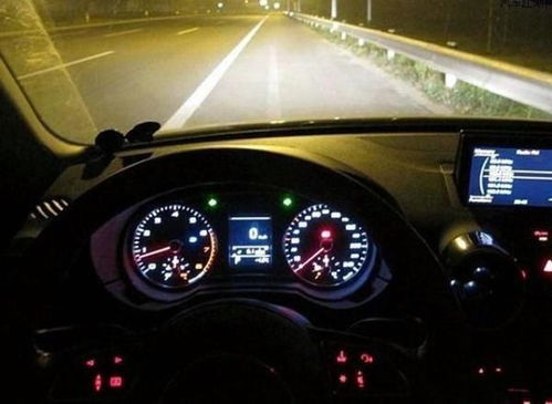 那东西夜晚， 我开头听到声音