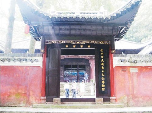 一、地理位置与建筑奇观