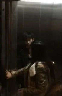 那东西深厚夜，  那间闹鬼的房间