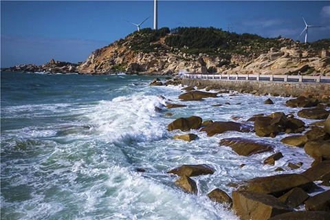 5. 龙美湾？ 海水清澈是虚假的