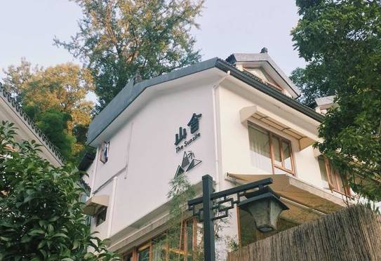 1. 农村民宿：一夜农村风情