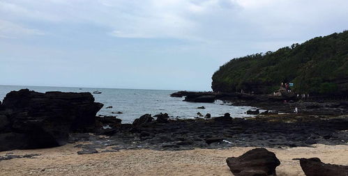 涠洲岛， 那个...呃...就是那个海岛