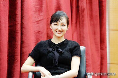 于震与辛月的幸福： 一段较低调而真实实的炎热爱