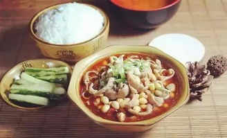 沿途风光， 美食相伴