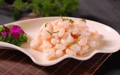 龙井虾仁：茶叶炒虾仁是什么鬼