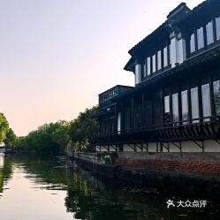 在青浦金泽古镇，与迎祥桥一起穿越千年！2025年？