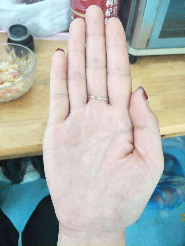 前言：手相的迷雾与女性的神秘
