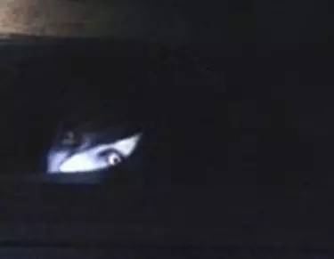 风水大揭秘：横梁压顶与门冲床