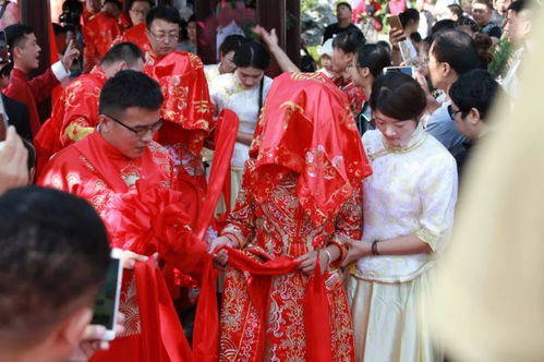 四川婚礼前传统习俗：热闹闹房，喜庆迎亲！