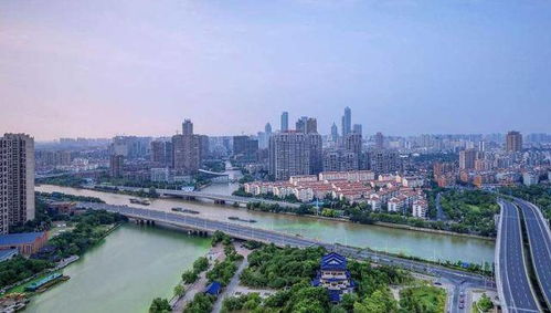 无锡交通：堵到想砸车