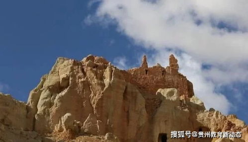 探秘古墓群：石头上的故事