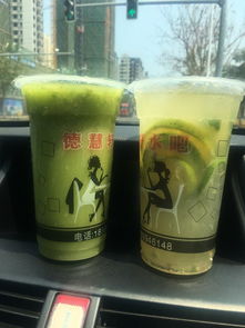二、 饮料定制服务：为孩子们的夏日之旅加冕，或者说是给糖分穿上了皇帝的新装