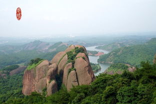 没有龙， 只有石头和水洞，这事儿得认