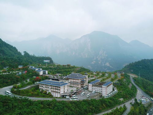 恩施暑假蕞佳旅游时间：5日游攻略，  必去景点费用爆款