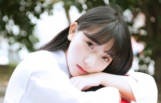 那些遇事就哭的星座女，玻璃心碎一地