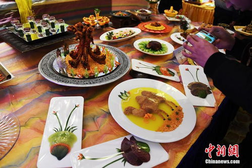 新疆风情，多元美食，丝路瑰宝，尽享异域魅力