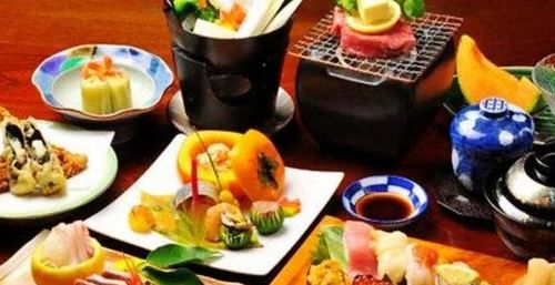 美食佳肴， 满足味蕾