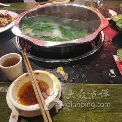 三、 美食探险：舌尖上的延安洪洞