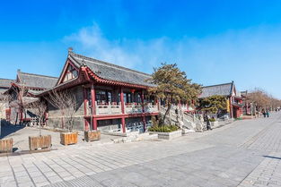 四、青州北站周边美食：味蕾狂欢还是噩梦？