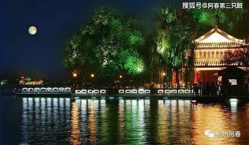 二、 从断桥到平湖秋月的“浪漫路线”