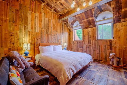 梦见大房子大床预示着什么？大床的梦境有何特殊含义？