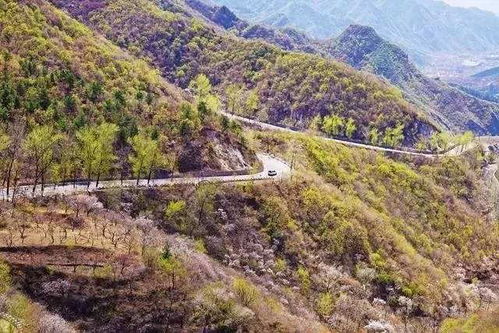 四、 入住赤峰周边民宿，体验蒙古风情