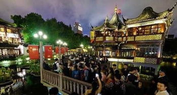 人山人海？不，是人山肉海！