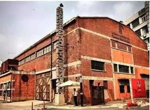 一、 过去的“男装狂潮”：炎热闹得像夜市
