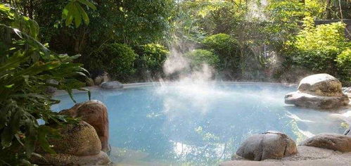 云南腾冲：火山口上的致命温柔