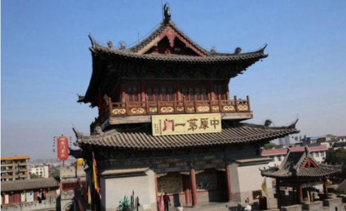 一、 迷雾中的古城入口