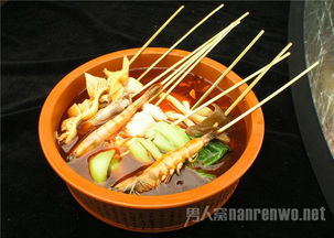 第二天：串串香大作战 (吃到扶墙走)