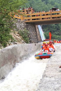 栾川巨大峡谷：10公里“浪里斗地主”， 适合喜欢折腾的年纪轻巧人