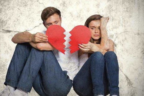 八字显示必离婚命运，如何免费测算个人婚姻能否改变？