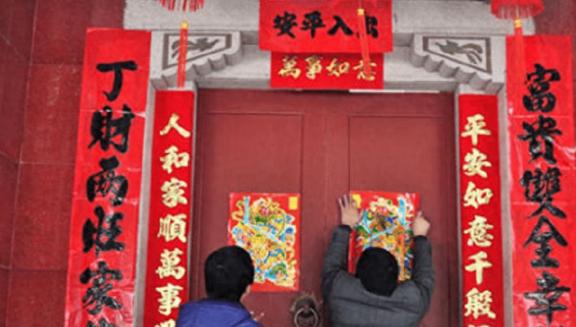 贴的对联掉了一边怎么办,贴的对联掉了