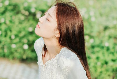 哪个星座的女生既神经大条又特别爱笑呢？