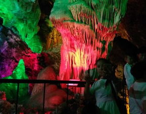 鸡冠洞：黑暗料理般的景点