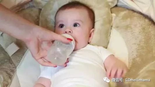 路泽涵宝宝缺水怎么办？有没有适合她的补水方法？