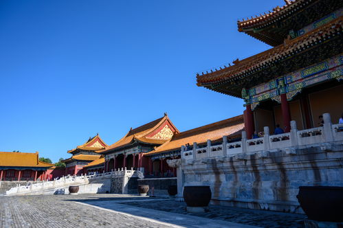 2. 故宫的建筑艺术：砖瓦之间见匠心与血泪