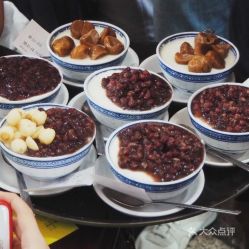 民信老铺的堕落史