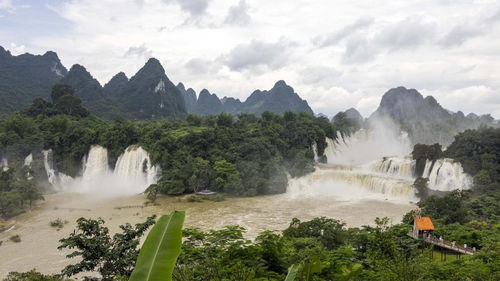 这条破路凭什么这么香？数据啪啪打脸！