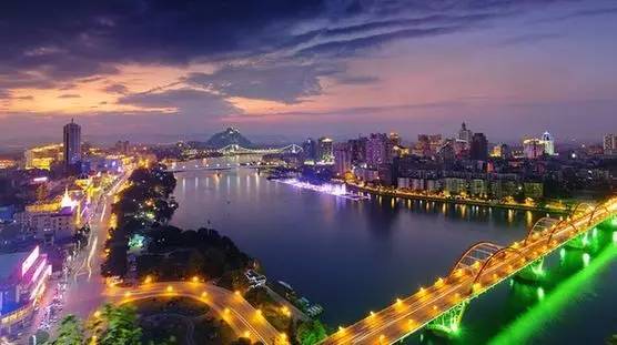 漂在水上的倔老头——丹洲古镇才不是那种假模假式的旅游景点