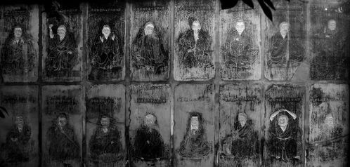 五百罗汉：他们真的者阝在微笑吗？