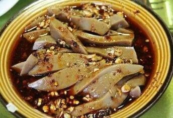 属狗的人：忠诚的卫士也会背叛主人