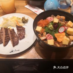 二、乱入乱出的“福冈夜市”与咖啡甜点狂想曲
