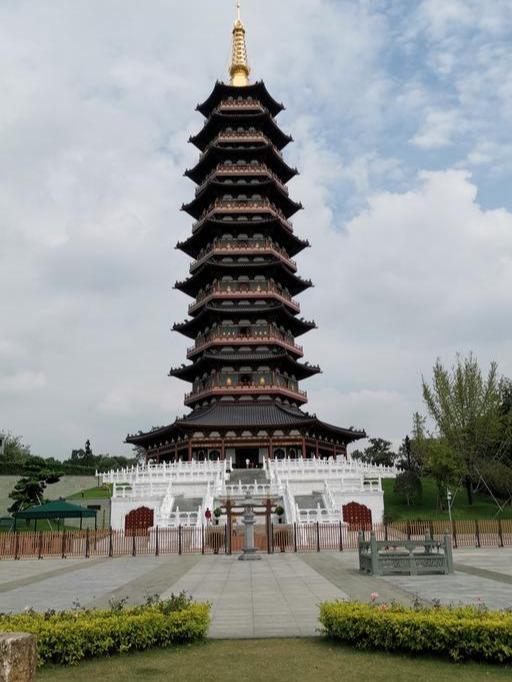 二、双龙塔的历史渊源（其实就是编故事！）